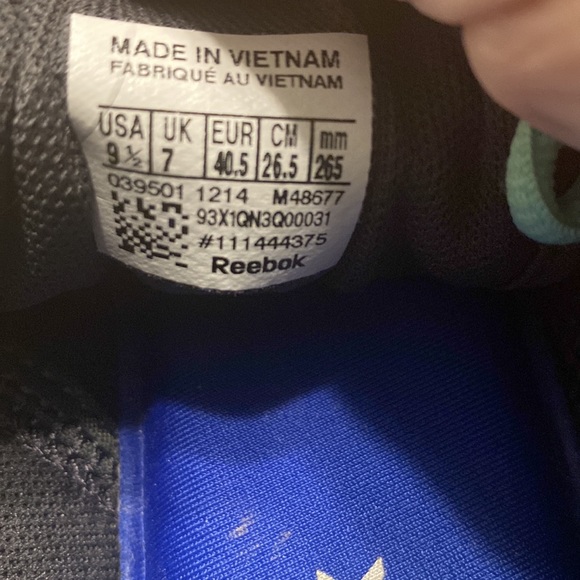 Size 9.5 Reebok Running Sublite - Picture 8 of 9